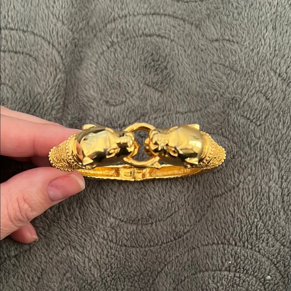 Vintage Joan Rivers Gold Panther Head Bracelet - Picture 4 of 5